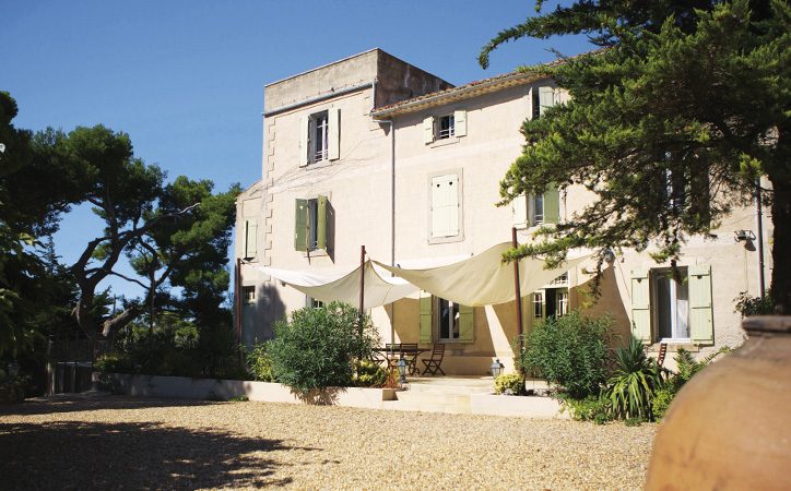 galerie-la-maison-des-demoiselles-exterieur vignes_maison_du_vendangeur