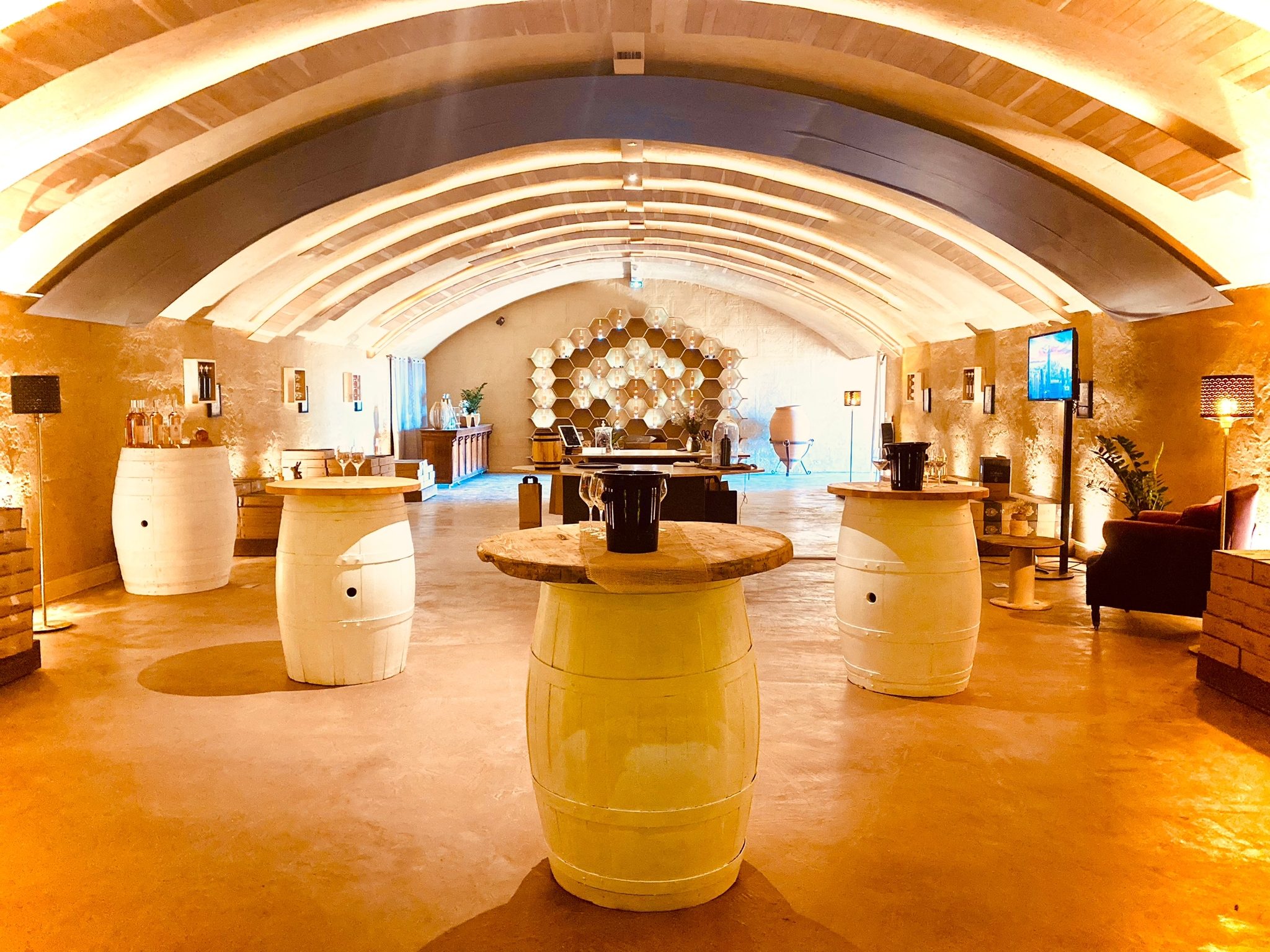 Caveau disposition actuelle caveau_chateau_le_bouis_gruissan_vin